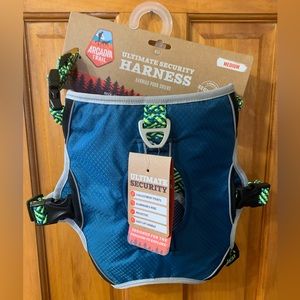 Arcadia Trail Dog Ultimate Security Harness Blue Green size Medium NWT handle